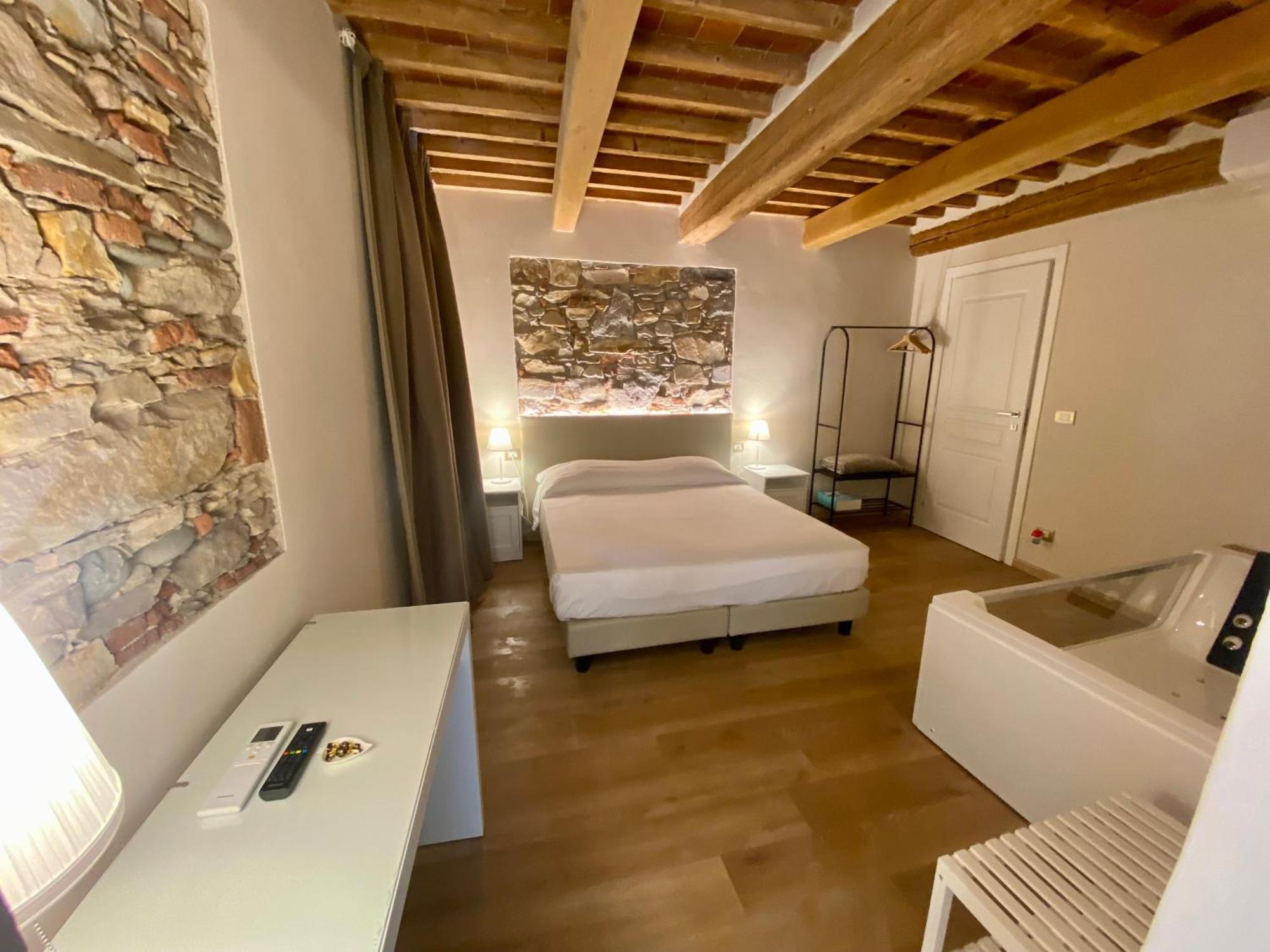 Il Tiglio Jacuzzi&Sauna Лукка Экстерьер фото